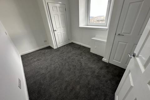 2 bedroom flat to rent, Park Avenue, Stobswell, Dundee, DD4