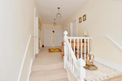 3 bedroom penthouse for sale, North Road, Hythe, Kent