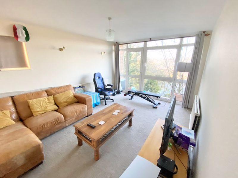 Green Hill Gate, High HP13 2 bed apartment £230,000