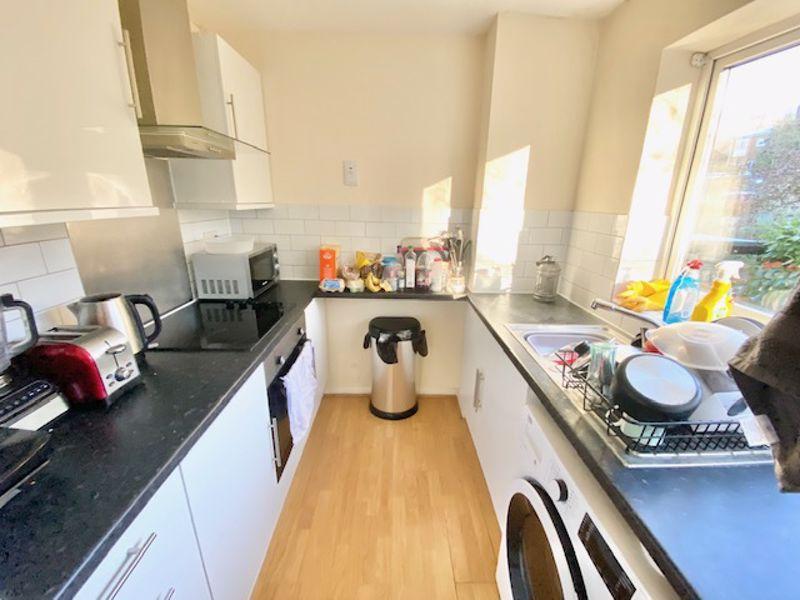 Green Hill Gate, High HP13 2 bed apartment £230,000