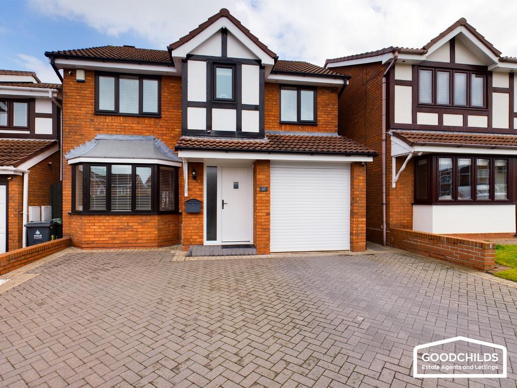Sunningdale Way, Turnberry, Bloxwich, WS3 4 bed detached house for sale