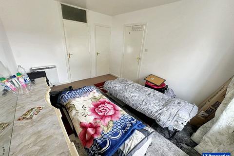 undefined, Ashcroft Road, Luton LU2