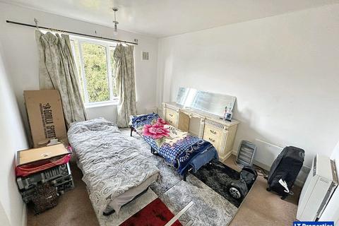 undefined, Ashcroft Road, Luton LU2