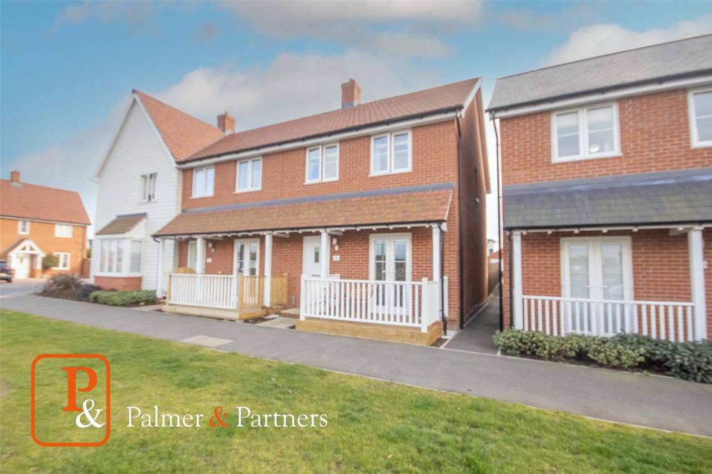 Waterfront Promenade, Rowhedge, Colchester, Essex, CO5 3 bed end of terrace house for sale £