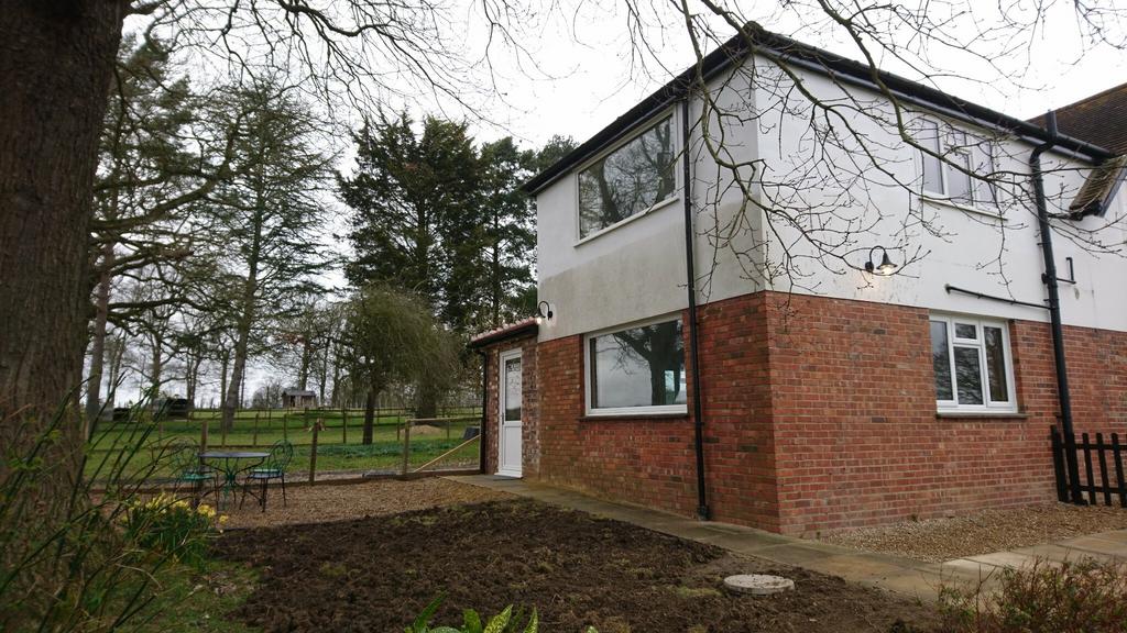 Marsh Green, Edenbridge, Kent, TN8 1 bed cottage £1,500 pcm (£346 pw)