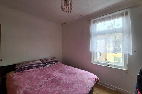 2 bedroom terraced house for sale, Edward Street, Chatham, ME4