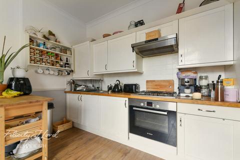 1 bedroom apartment for sale, Shooters Hill Road, London