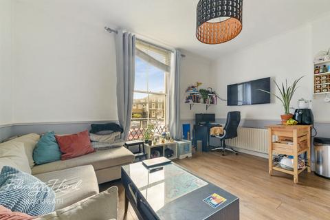 1 bedroom apartment for sale, Shooters Hill Road, London