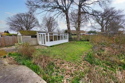 38 Bradpole Road, Bournemouth, BH8 9NX