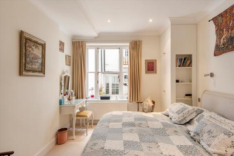 2 bedroom flat for sale - Lennox Gardens, Knightsbridge, London, SW1X