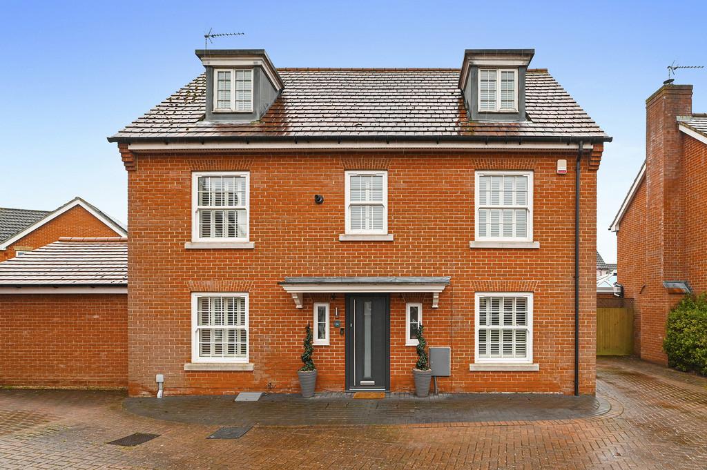 Kesgrave, Ipswich, Suffolk 5 bed detached house for sale £615,000