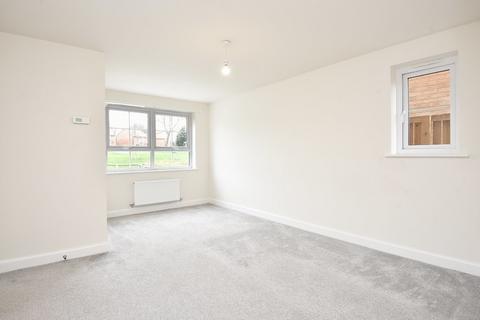 3 bedroom semi-detached house for sale - Greenside Close, Harrogate