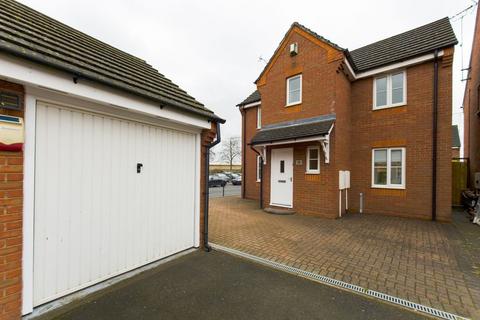 19 Russell Close, Uttoxeter, ST14 8HZ