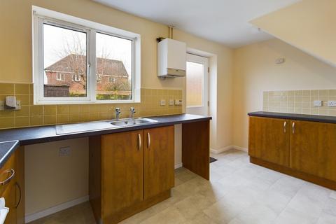 19 Russell Close, Uttoxeter, ST14 8HZ