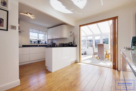 27 Durweston Close, Bournemouth, BH9 3QB