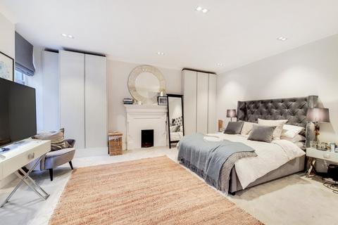 2 bedroom penthouse for sale - Warwick Court, Holborn, WC1R