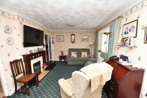 3 bedroom detached bungalow for sale - Turker Lane, Northallerton