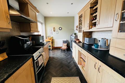 4 bedroom semi-detached house for sale - Brookside, Houghton Le Spring