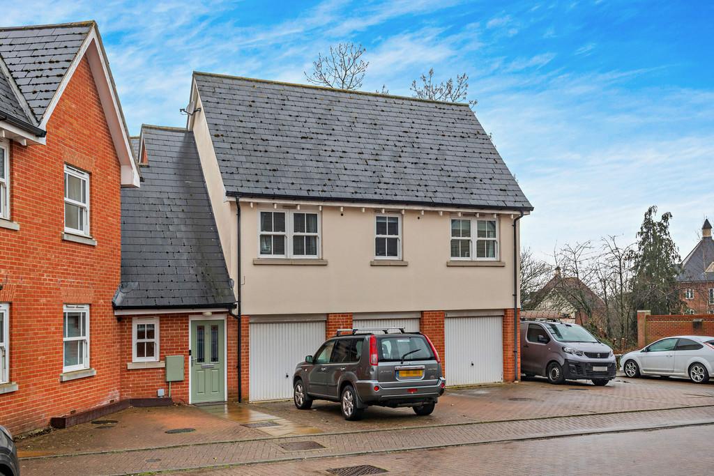 Colchester 2 bed end of terrace house - £250,000
