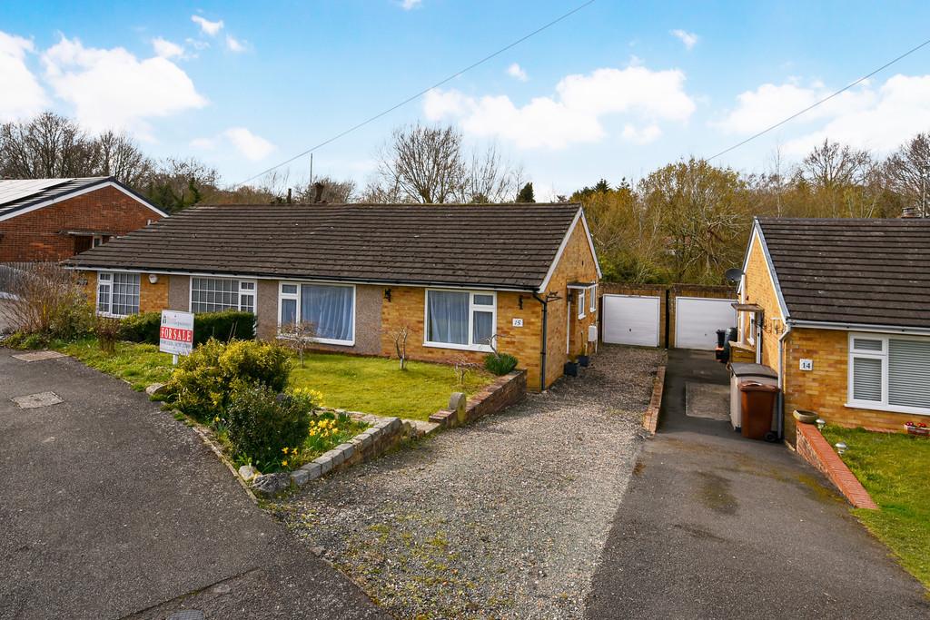 Sandhurst, Kent TN18 2 bed semidetached bungalow for sale £339,950