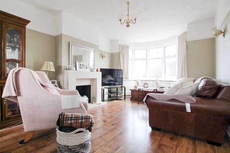 Elm Grove, Erith 2 bed semidetached house £450,000