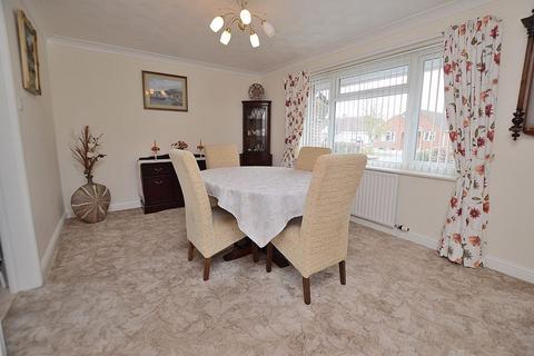 3 bedroom detached bungalow for sale - 26 Wentworth Way, Woodhall Spa