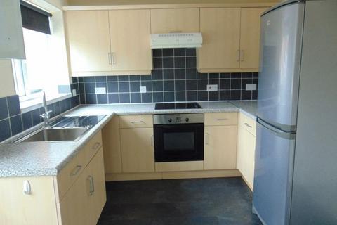 2 bedroom terraced house to rent, Woodlea, Forest Hall, Newcastle Upon Tyne