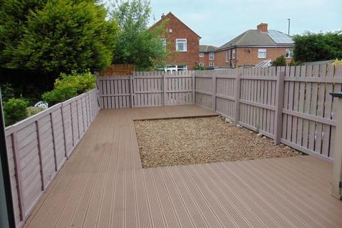 2 bedroom terraced house to rent, Woodlea, Forest Hall, Newcastle Upon Tyne