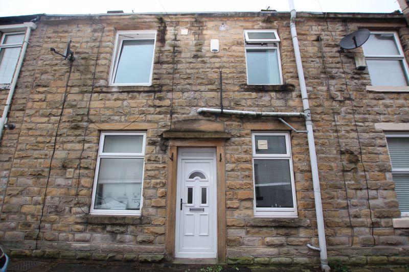 14 Clapgate Road, Norden, Rochdale... 2 bed terraced house £650 pcm