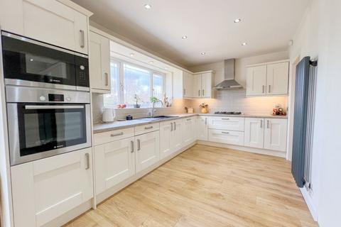 65 Elmtree Road, Sutton Coldfield, B74 3RZ