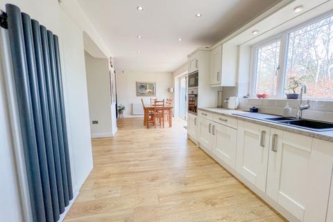 65 Elmtree Road, Sutton Coldfield, B74 3RZ
