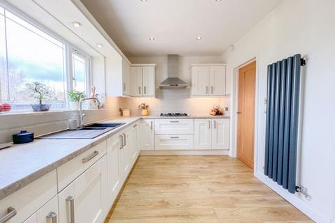 65 Elmtree Road, Sutton Coldfield, B74 3RZ