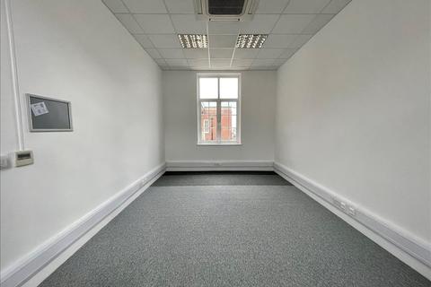 Serviced office to rent - 22 Lansdown Industrial Estate,Gloucester Road,