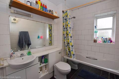 19 James Brindley Basin, Manchester, M1 2NL