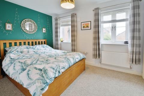 33 Ceres Road, Blunsdon, Swindon, SN26 8AF