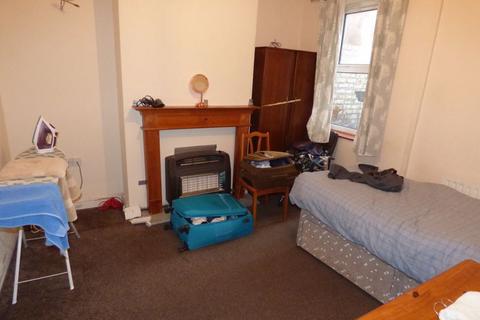 12 Vauxhall Road, Gloucester, GL1 4EX