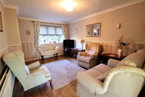 22 Challacombe, Furzton, Milton Keynes, MK4 1DP