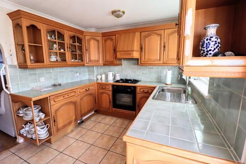 22 Challacombe, Furzton, Milton Keynes, MK4 1DP