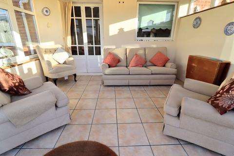 22 Challacombe, Furzton, Milton Keynes, MK4 1DP