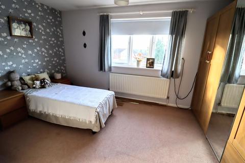 22 Challacombe, Furzton, Milton Keynes, MK4 1DP