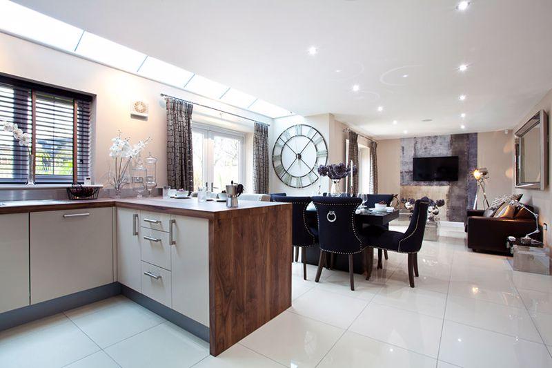 Family / Kitchen /
