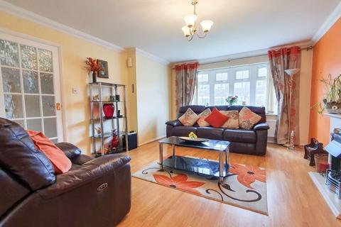 19 Fieldfare, Abbeydale, Gloucester, GL4 4WH