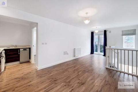 2 bedroom apartment to rent, 3 Wells View Drive, Bromley