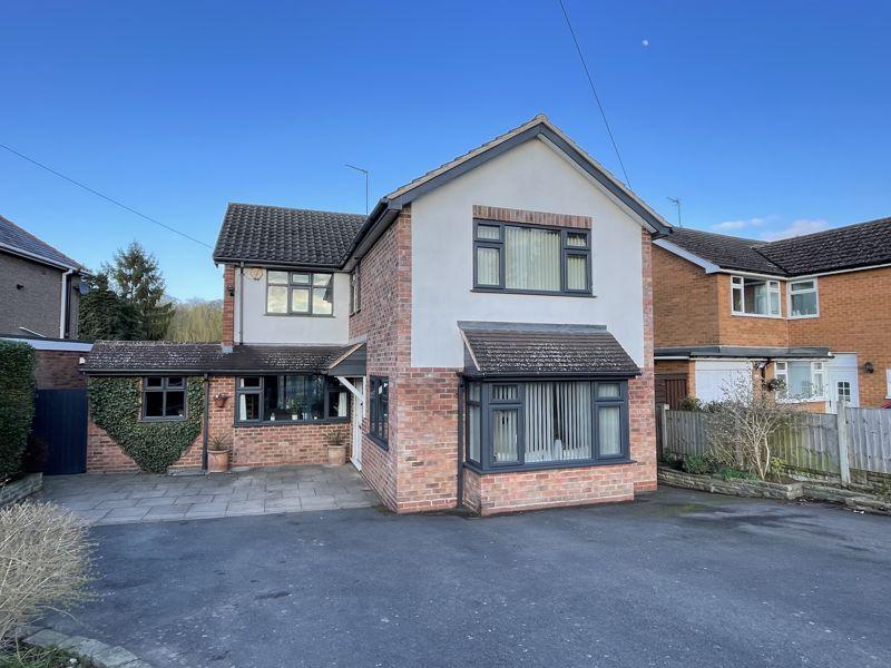WOMBOURNE, Station Road 4 bed detached house for sale £550,000