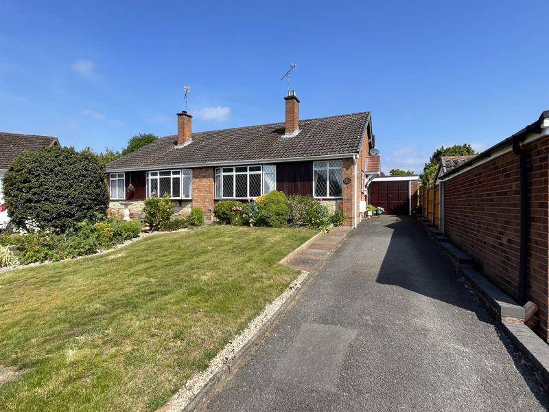 WOMBOURNE, Ednam Grove 3 bed semidetached bungalow for sale £315,000