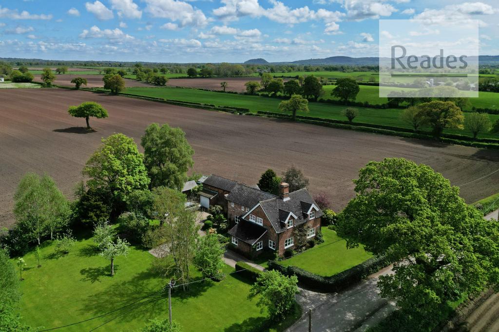 Broomheath Lane, Tarvin CH3 8 4 bed detached house for sale £800,000