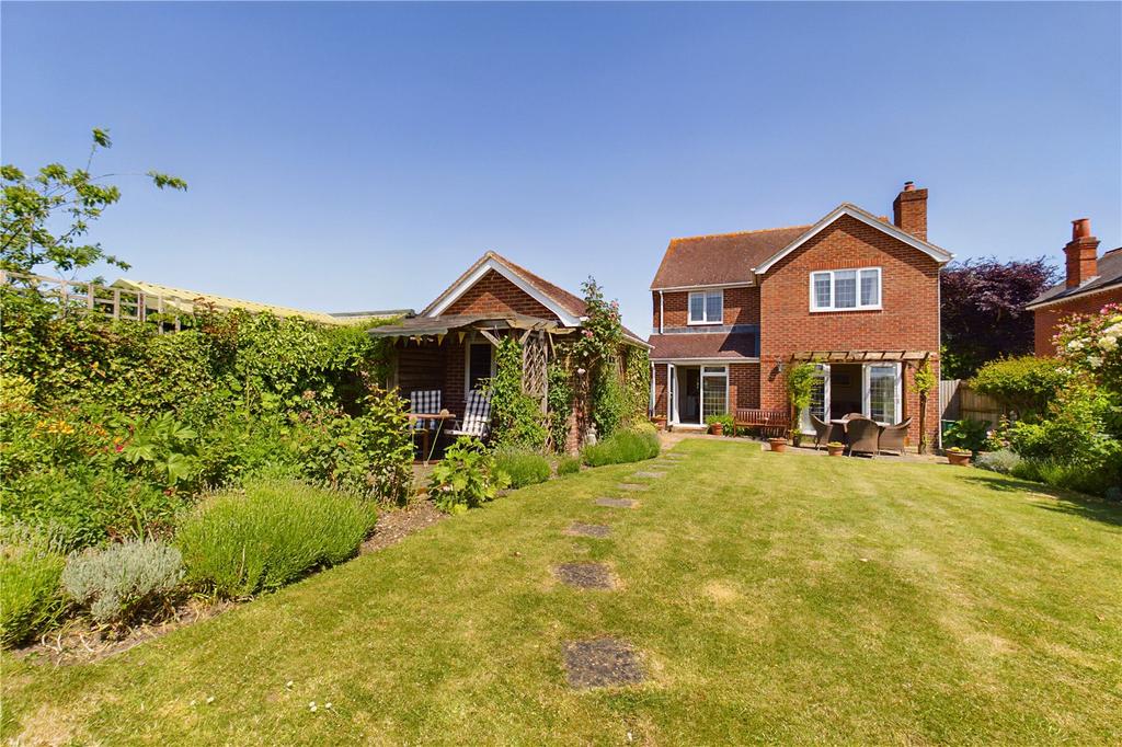Garden/Rear