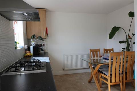 4 bedroom terraced house to rent - Alice Bell Close (S), Cambridge ,