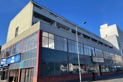 2 bedroom flat to rent - Chichester Road, Southend on Sea, Essex, SS1 2FF