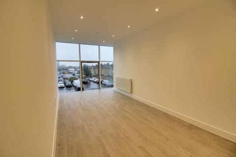 2 bedroom flat to rent - Chichester Road, Southend on Sea, Essex, SS1 2FF